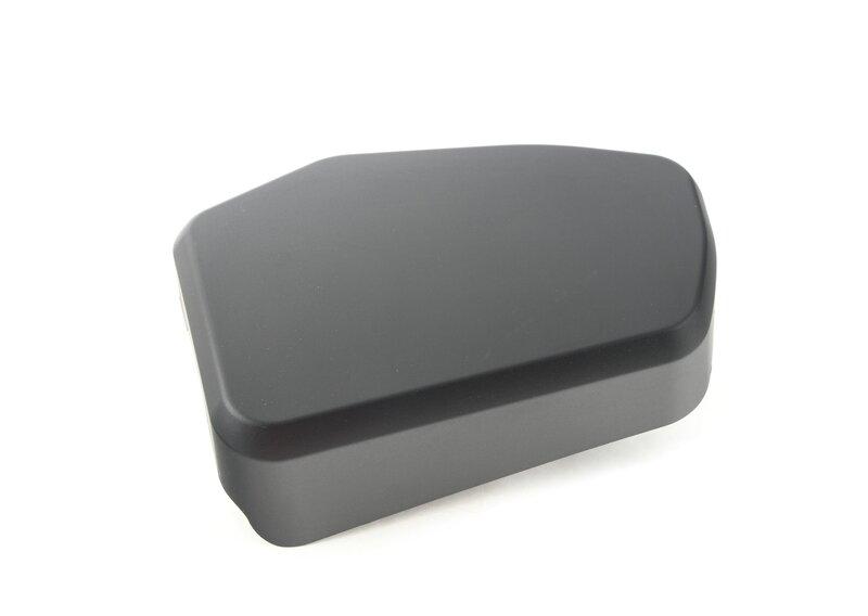 Крышка отсека ЭБУ N63R