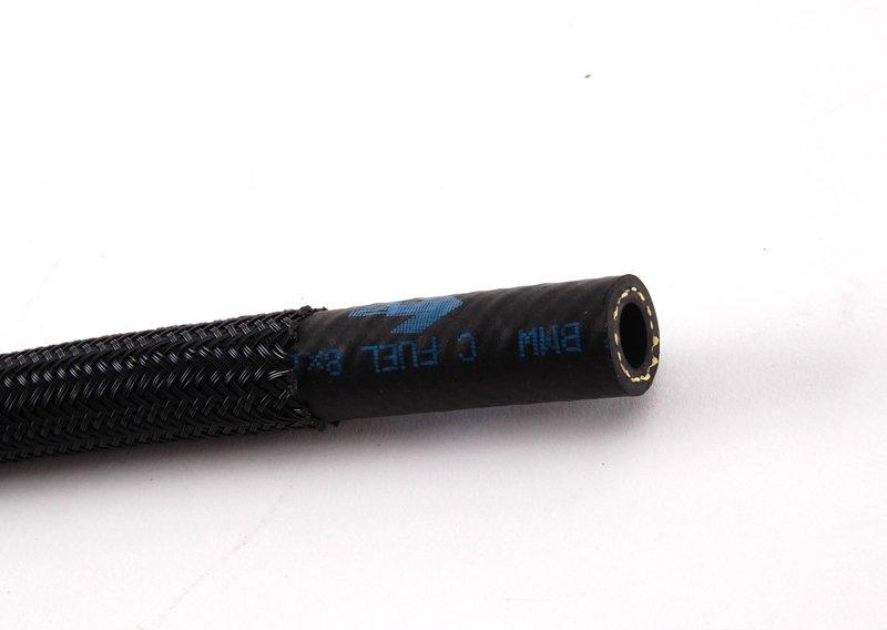 шланг подачи топлива