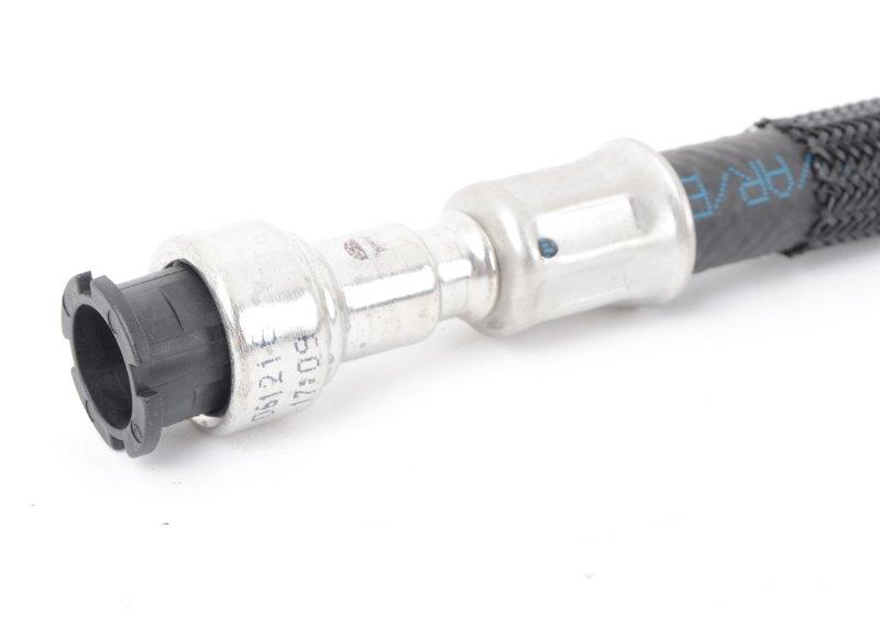 шланг подачи топлива