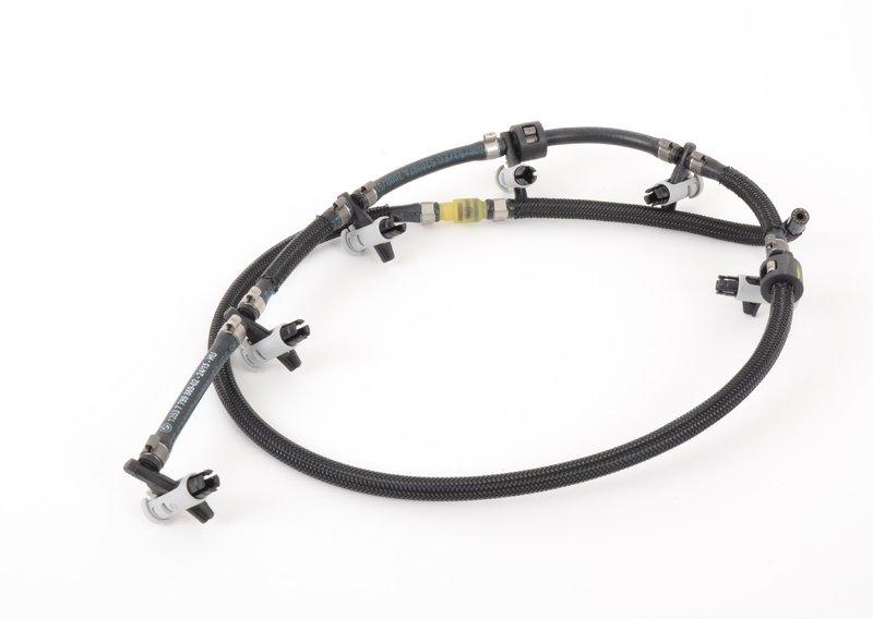 Трубопровод для слива просачив.топлива