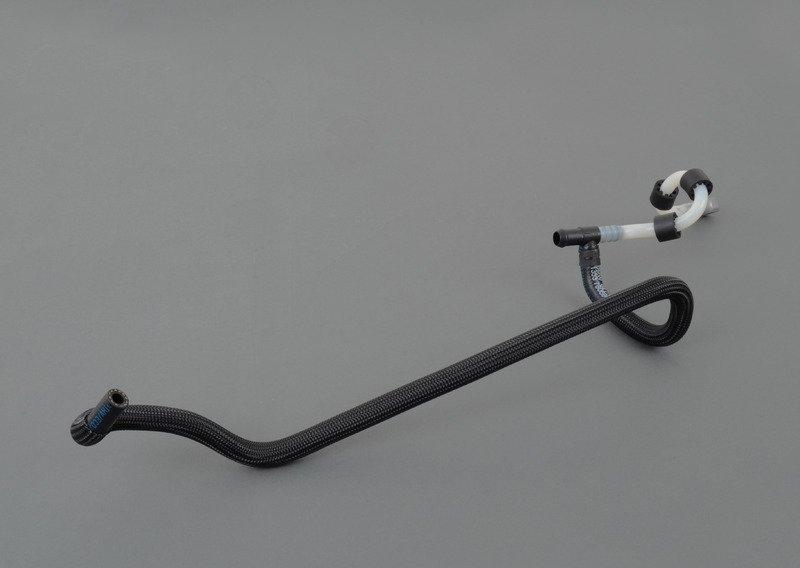 Возвратный топливопровод