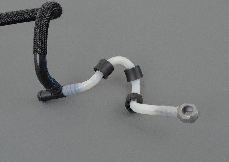 Возвратный топливопровод