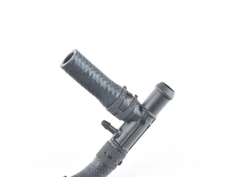 Возвратный топливопровод