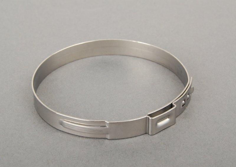 Хомут крепления шланга