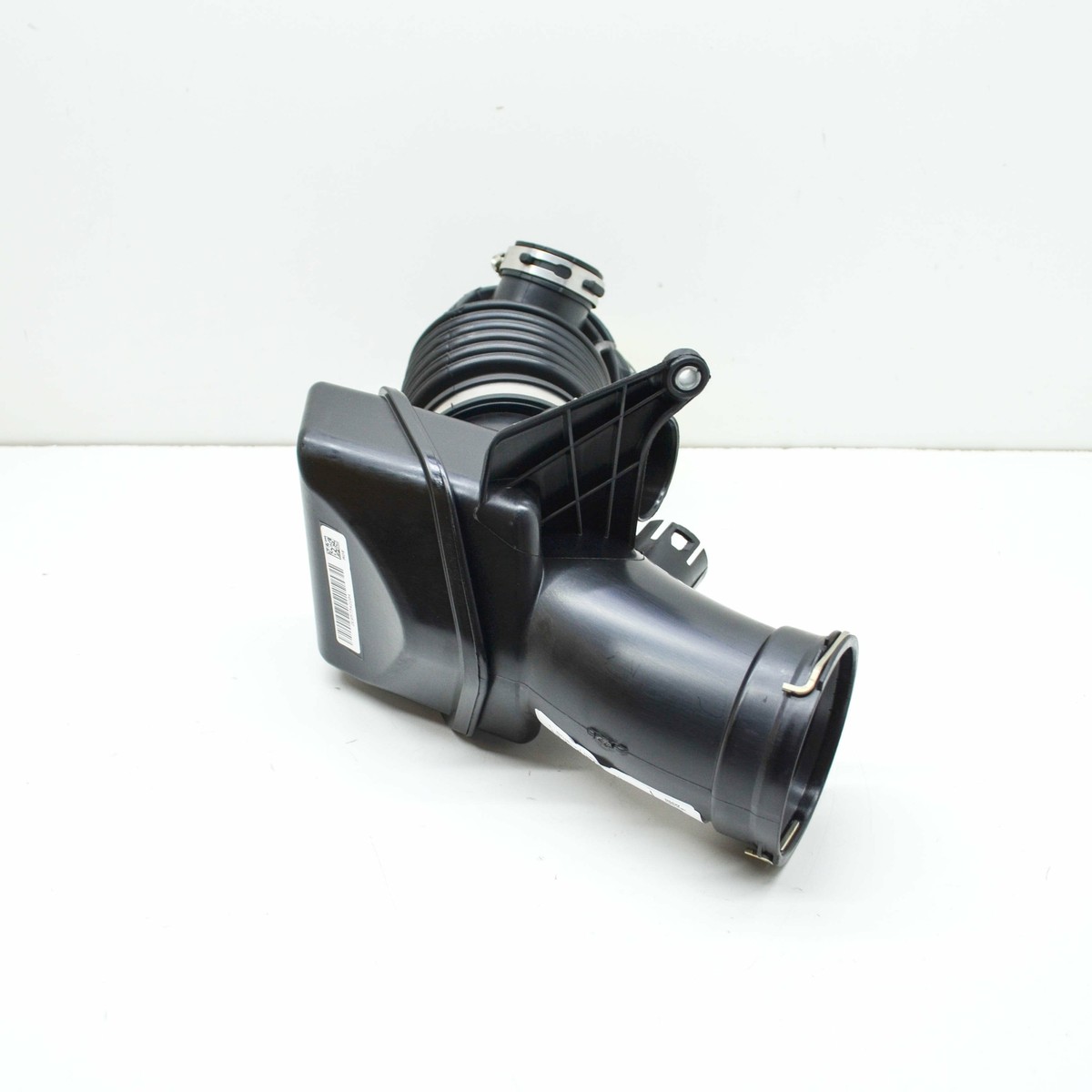 B47 впускной трубопровод