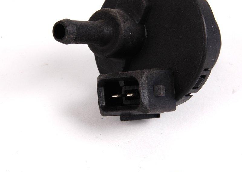 Клапан вентиляции топливного бака