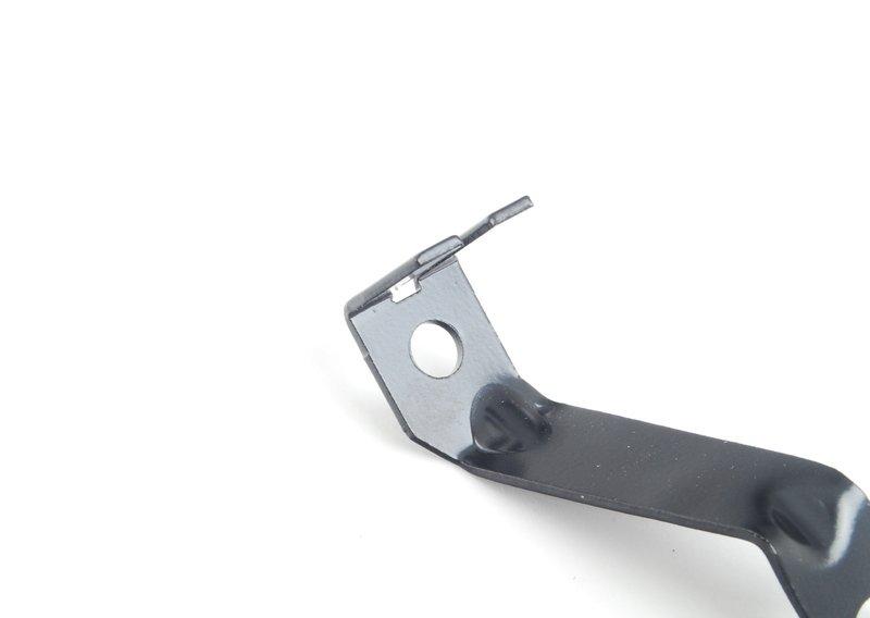 Кронштейн вентиляционной трубы