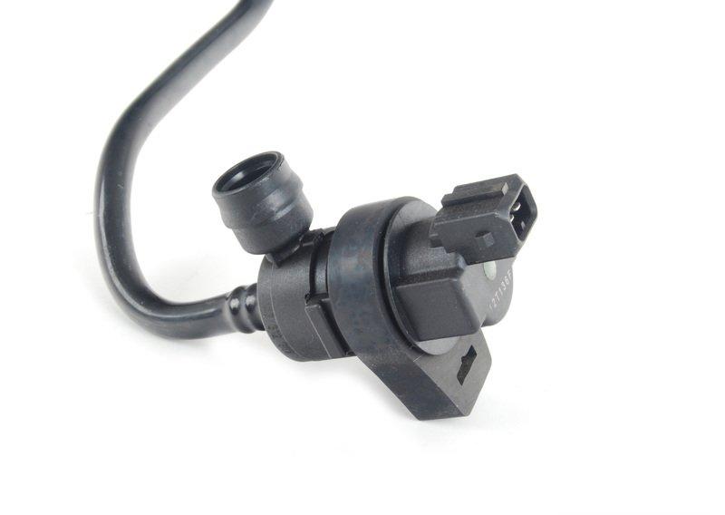 Клапан вентиляции топл.бака с трубопр.