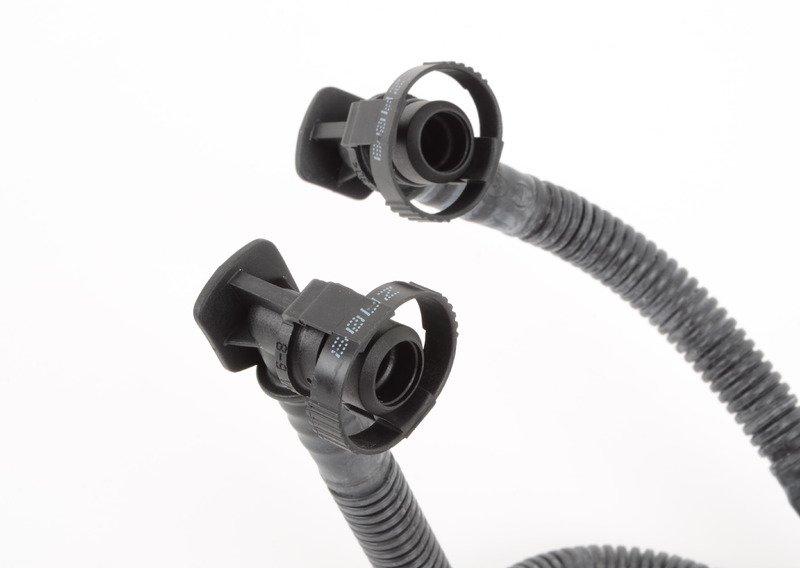 Трубопровод вентиляции топливного бака