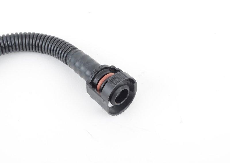 Трубопровод вентиляции топливного бака