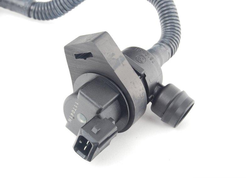 Клапан вентиляции топл.бака с трубопр.