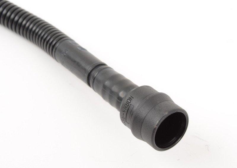 Трубопровод вентиляции топливного бака