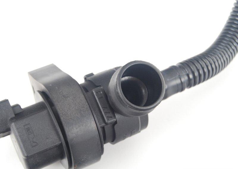 Клапан вентиляции топл.бака с трубопр.