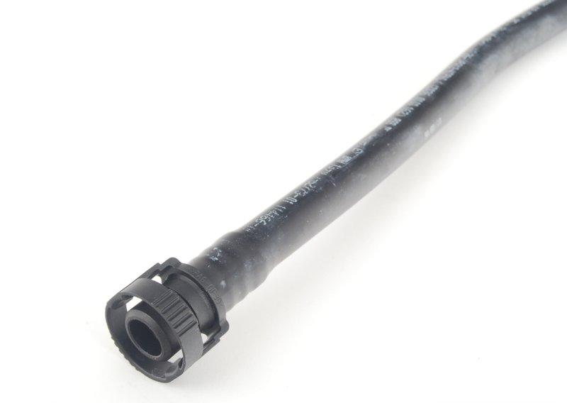 Трубопровод вентиляции топливного бака