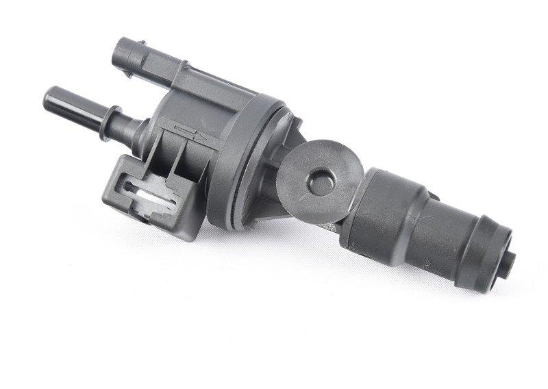 Клапан вентиляции топливного бака