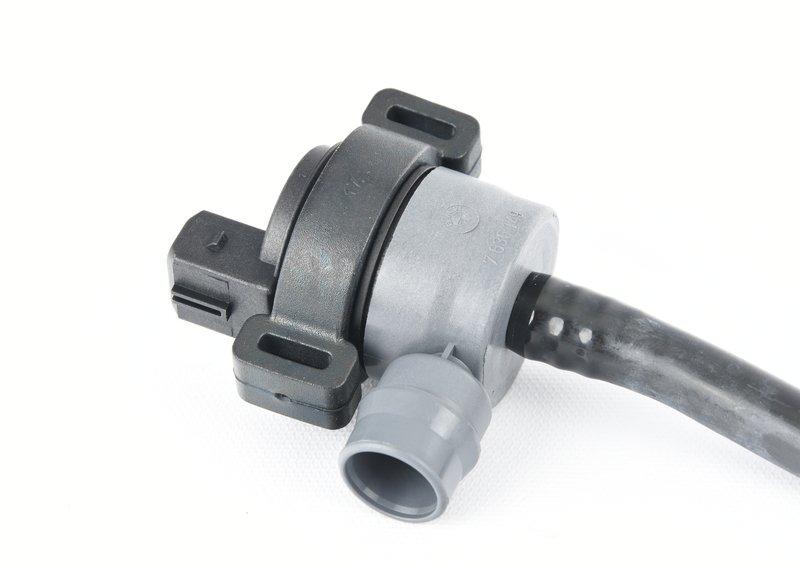 Клапан вентиляции топл.бака с трубопр.