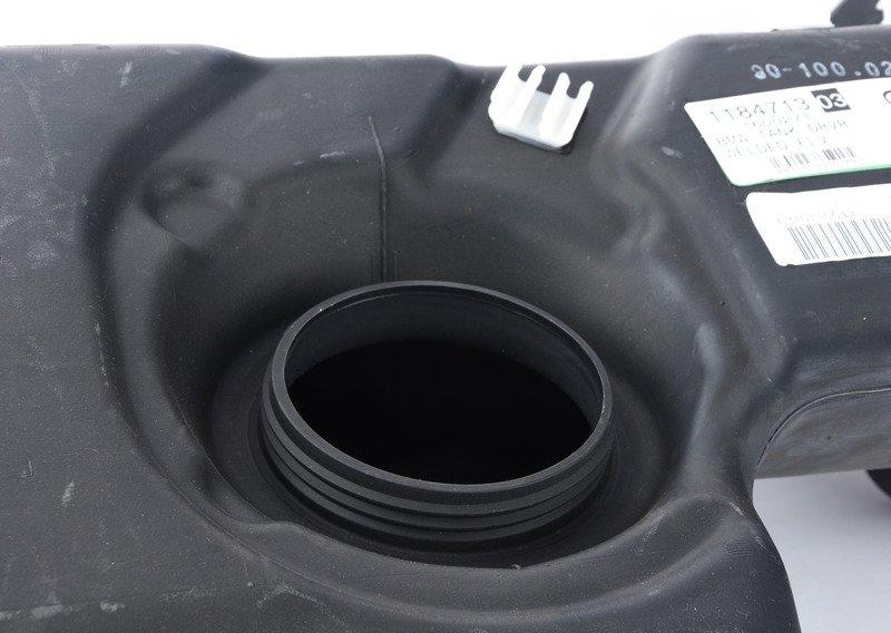 Топливный бак пластмассовый