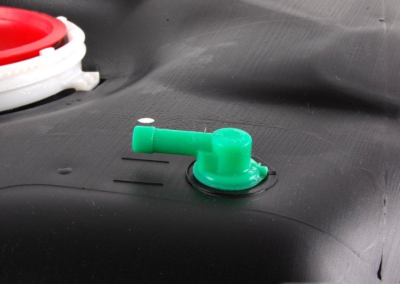 Топливный бак пластмассовый