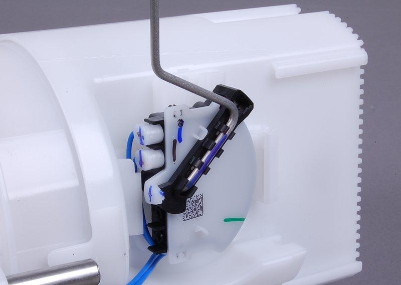 топливный насос е70 3.0 бензин