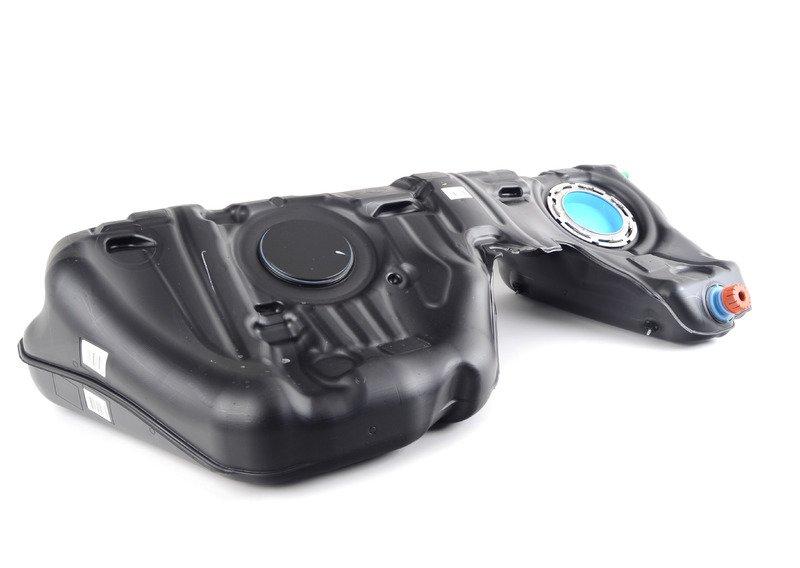 Топливный бак пластмассовый  F30/31/34/35/32/33/36  F80 M3  F82 M4