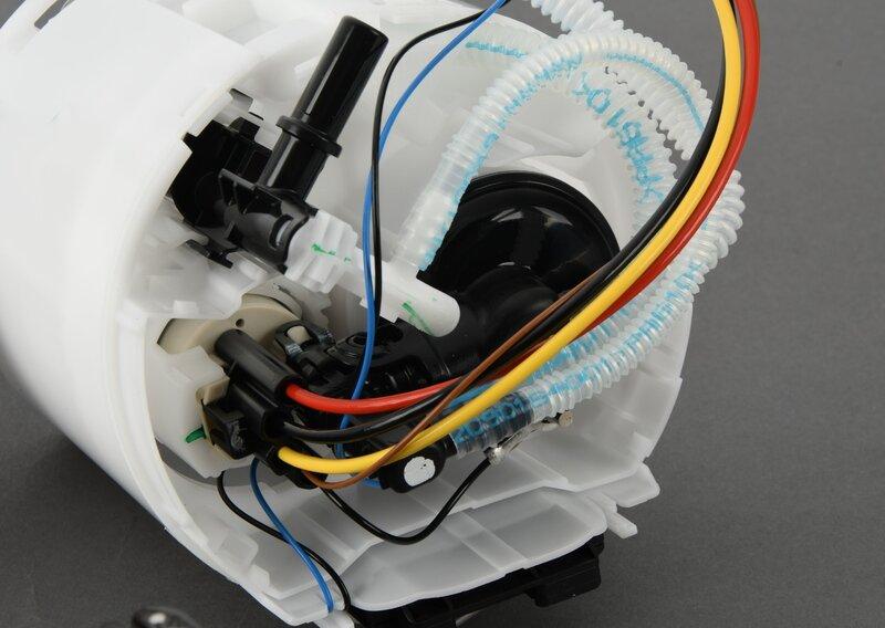 G30/G14 топливный насос бензин