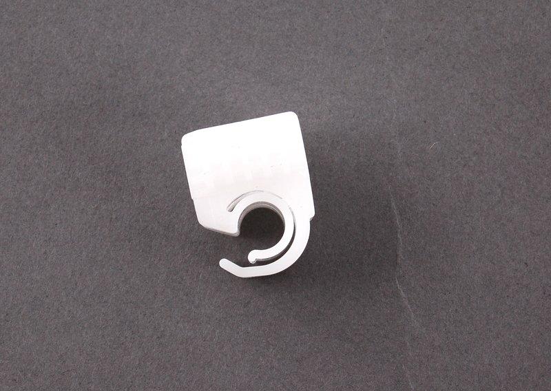 Зажим трубопровода