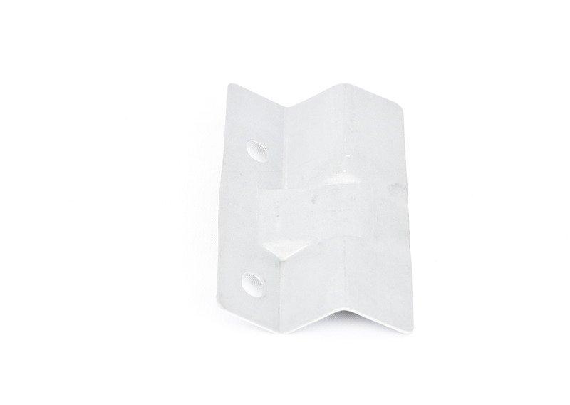 Щиток, защищающий от ударов камней Л