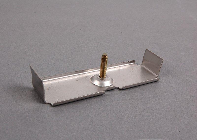 Кронштейн топливопровода