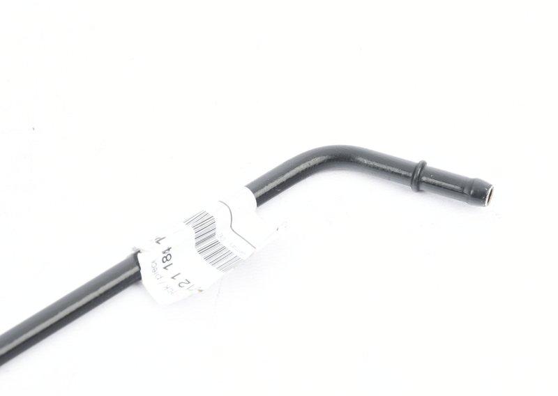 Трубопровод подвода топлива сзади