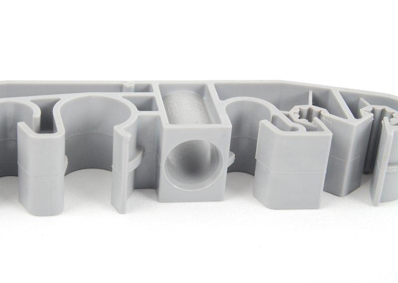 Зажим трубопровода