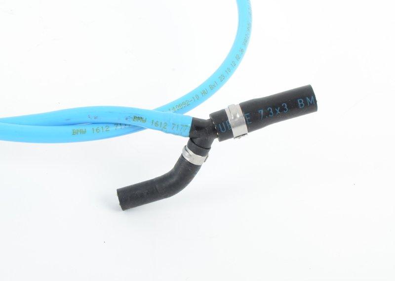 Возвратный топливопровод сзади длинный