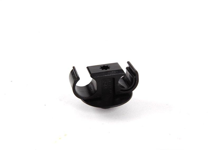 Зажим трубопровода