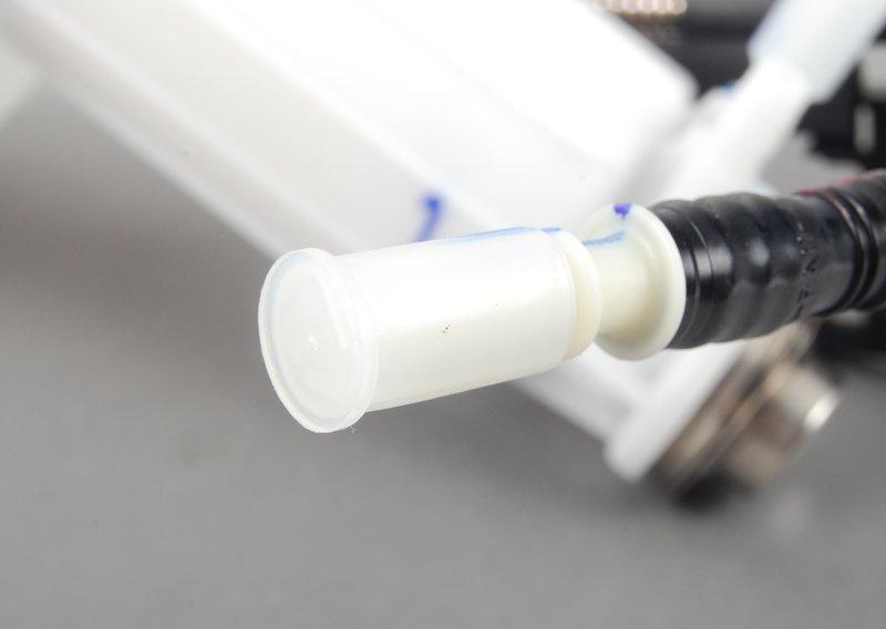 Топливный фильтр с регулятором давления