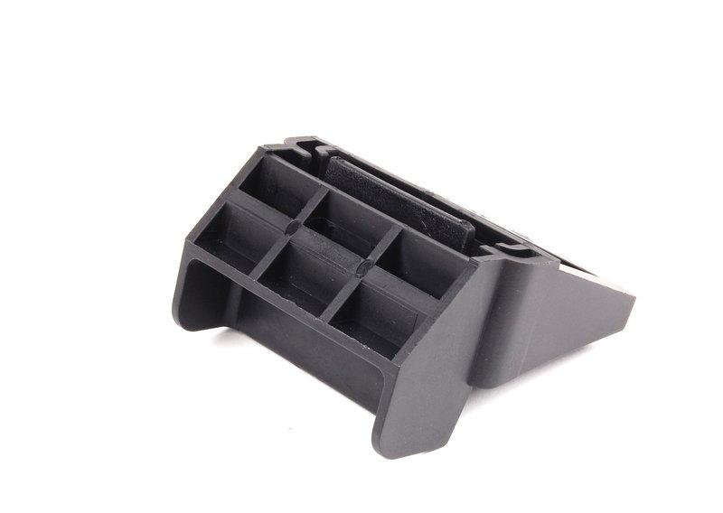 Кронштейн радиатора водяного охлаждения