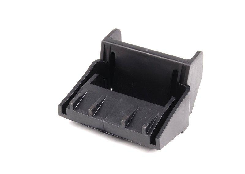 Кронштейн радиатора водяного охлаждения