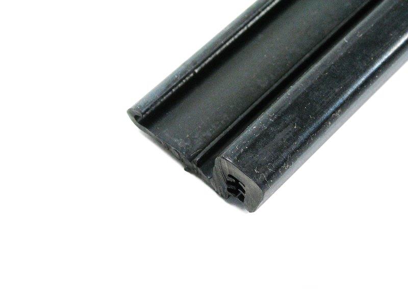 Уплотнитель кронштейна модуля