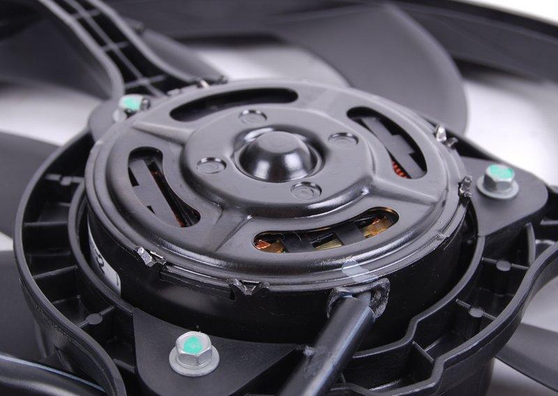 Кожух вентилятора с вентилятором