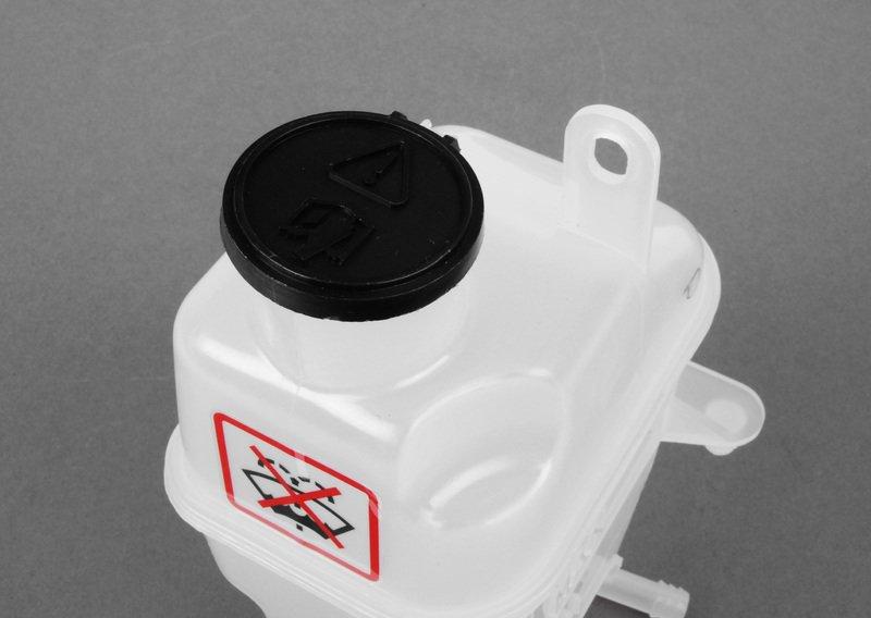 Бачок охлаждающей жидкости