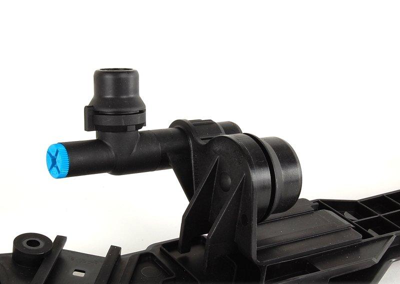 E46 Монтажная плата расширительного бачка