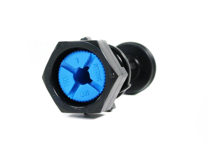 E46/E83/E85 Регулировочный винт радиатора.механич