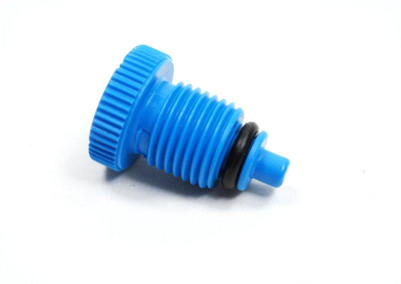 Пробка сливного отверстия радиатора