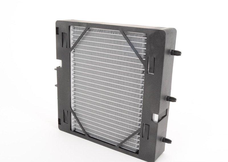 F8x радиатор в колесн нише R