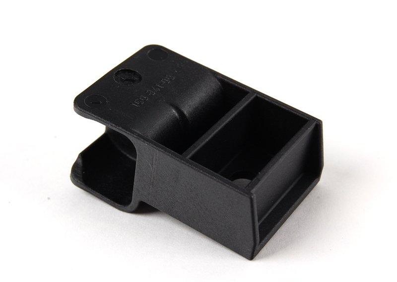 Кронштейн конденсатора