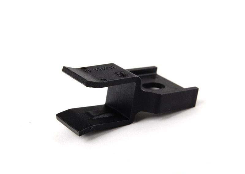 Кронштейн конденсатора