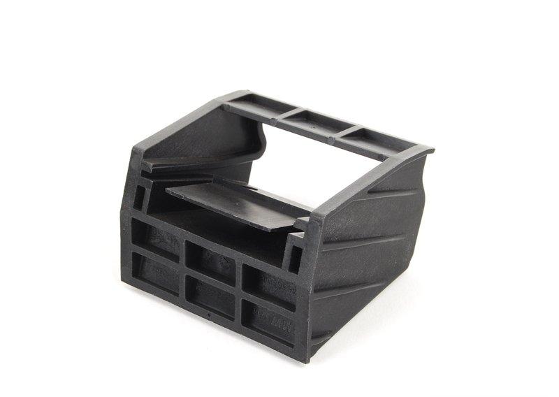 Кронштейн радиатора водяного охлаждения