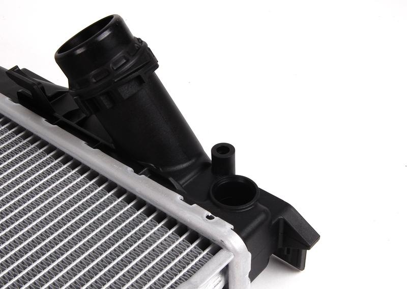 E9x/E8x радиатор