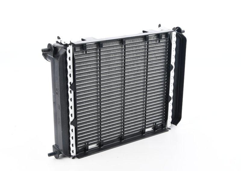 G05 радиатор правый