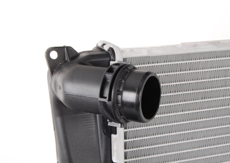 E8x/E9x радиатор