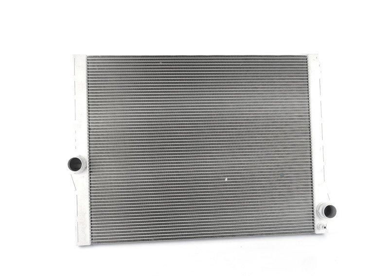 F10 M5 радиатор ОЖ