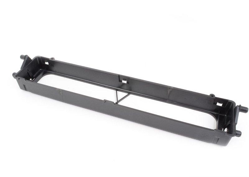 F96/F95/G09 Рамка нижнего радиатора S63 X5 M/X6 M